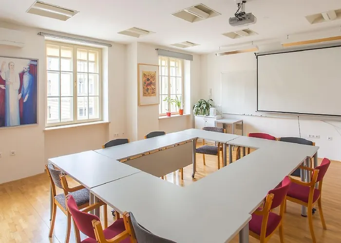 Saint Ignatius Retreat House ベッド・アンド・ブレックファスト リュブリャナ